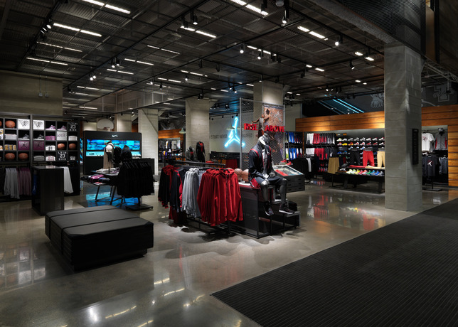 669 n michigan ave nike