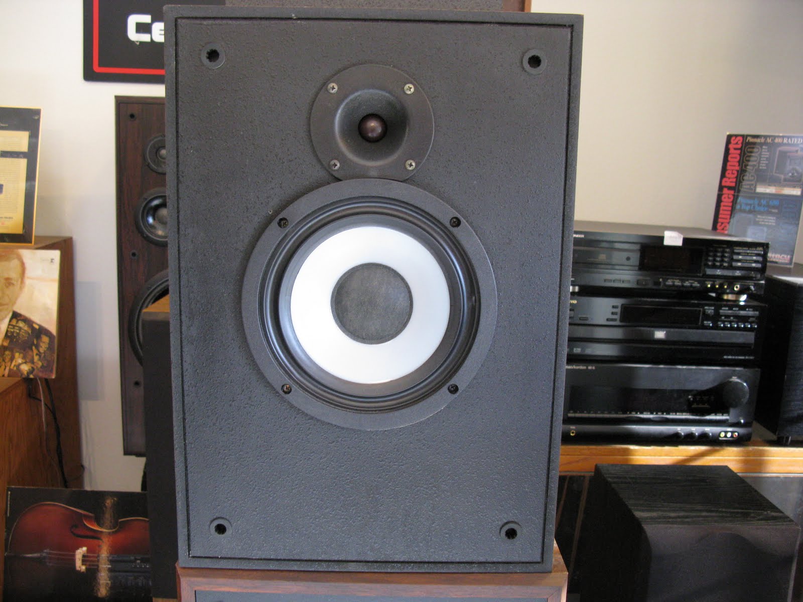 Recycled Stereo Plus Klipsch KG2 Bookshelf Speakers (2 pairs available)