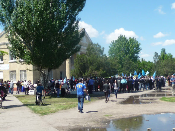Новоалексеевка. Митинг крымско-татарского народа 
