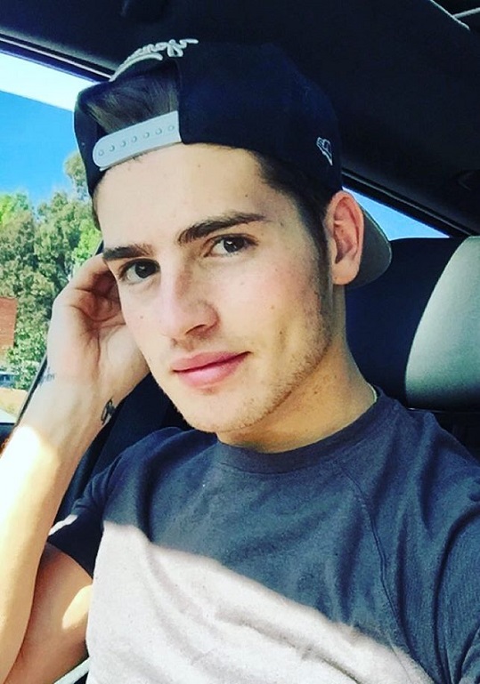 12747647_175420816167865_1928217677_n.jp