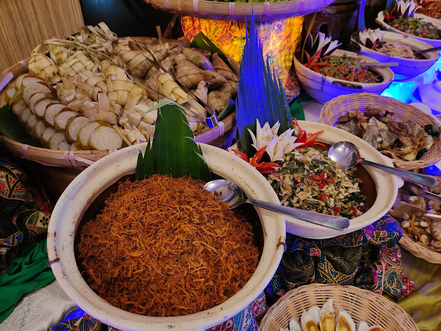 'Iftar Bazar' Buffet Ramadhan Di Amansari Residence Resort Dah Macam Kenduri Kahwin