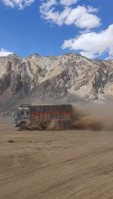 Hitchhiking Experiences In Ladakh sarchu