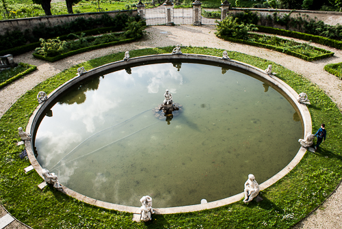 Immagine: fontana villa della Regina