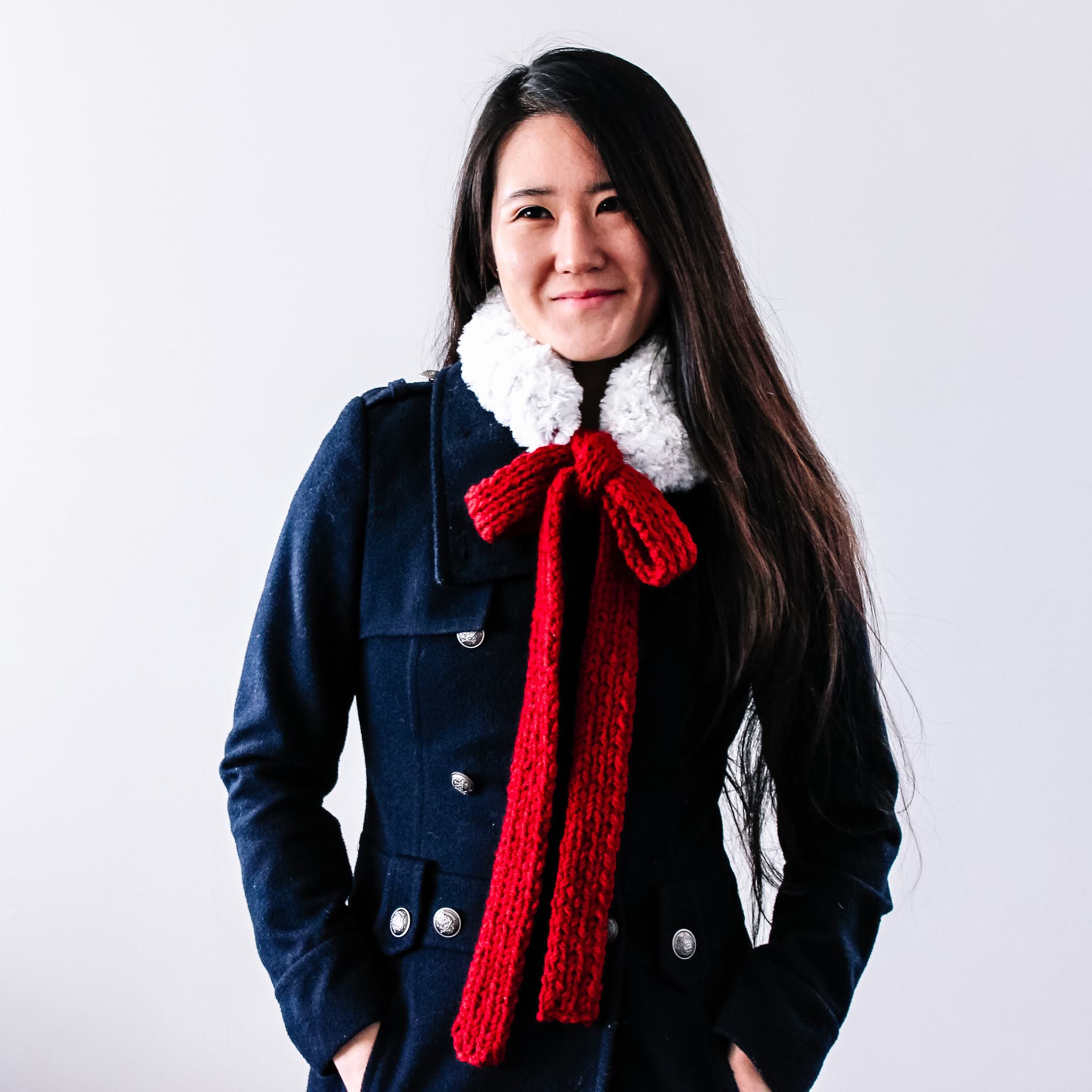 Modesty by Laura designer wearing the Holly Scarf.