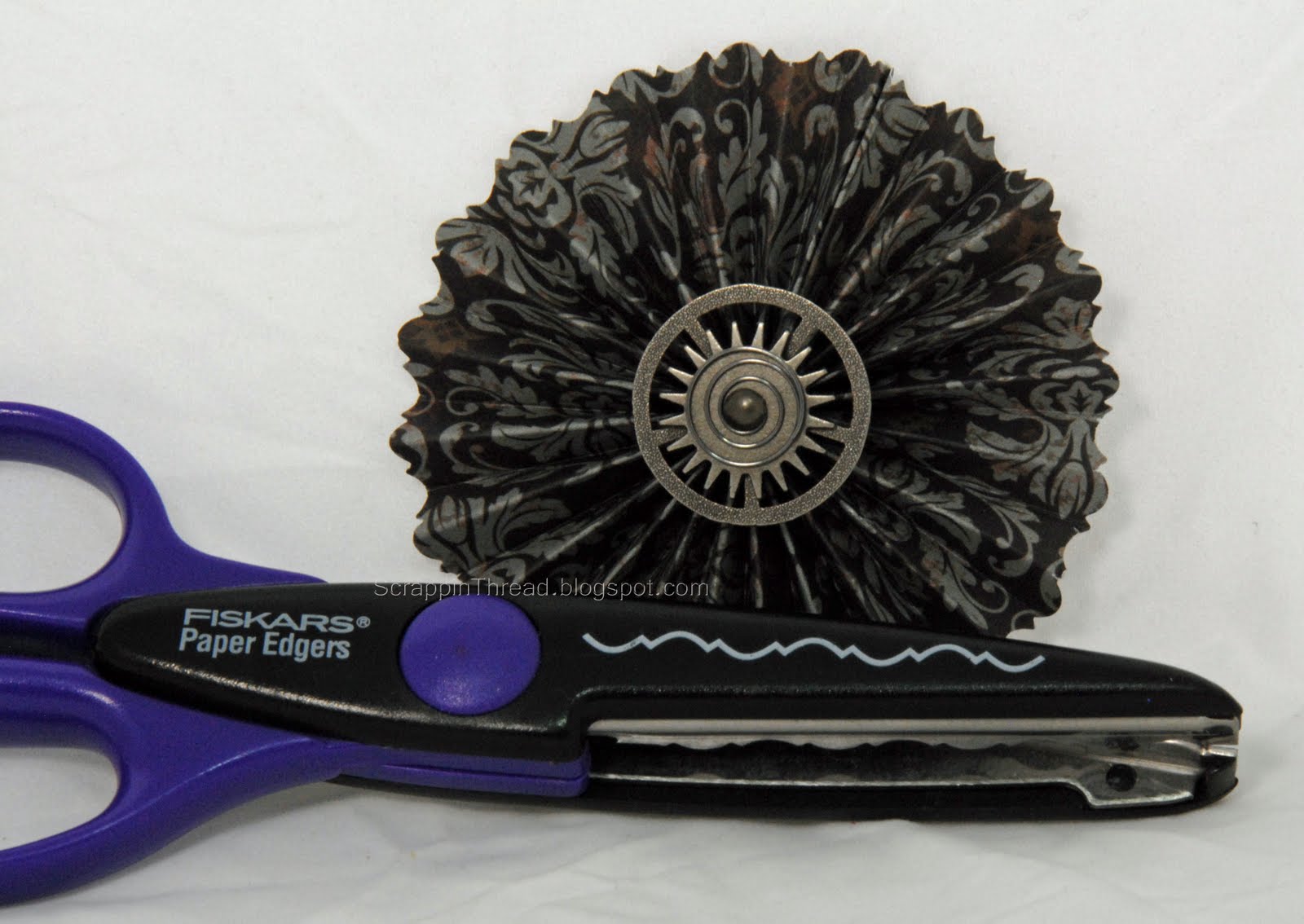 Paper And Fiber Arts Making Paper Flowers With Decorative Edge