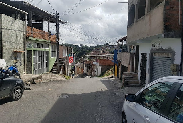 Menino de 10 anos é espancado, toma três tiros e pede ajuda em hospital de Salvador