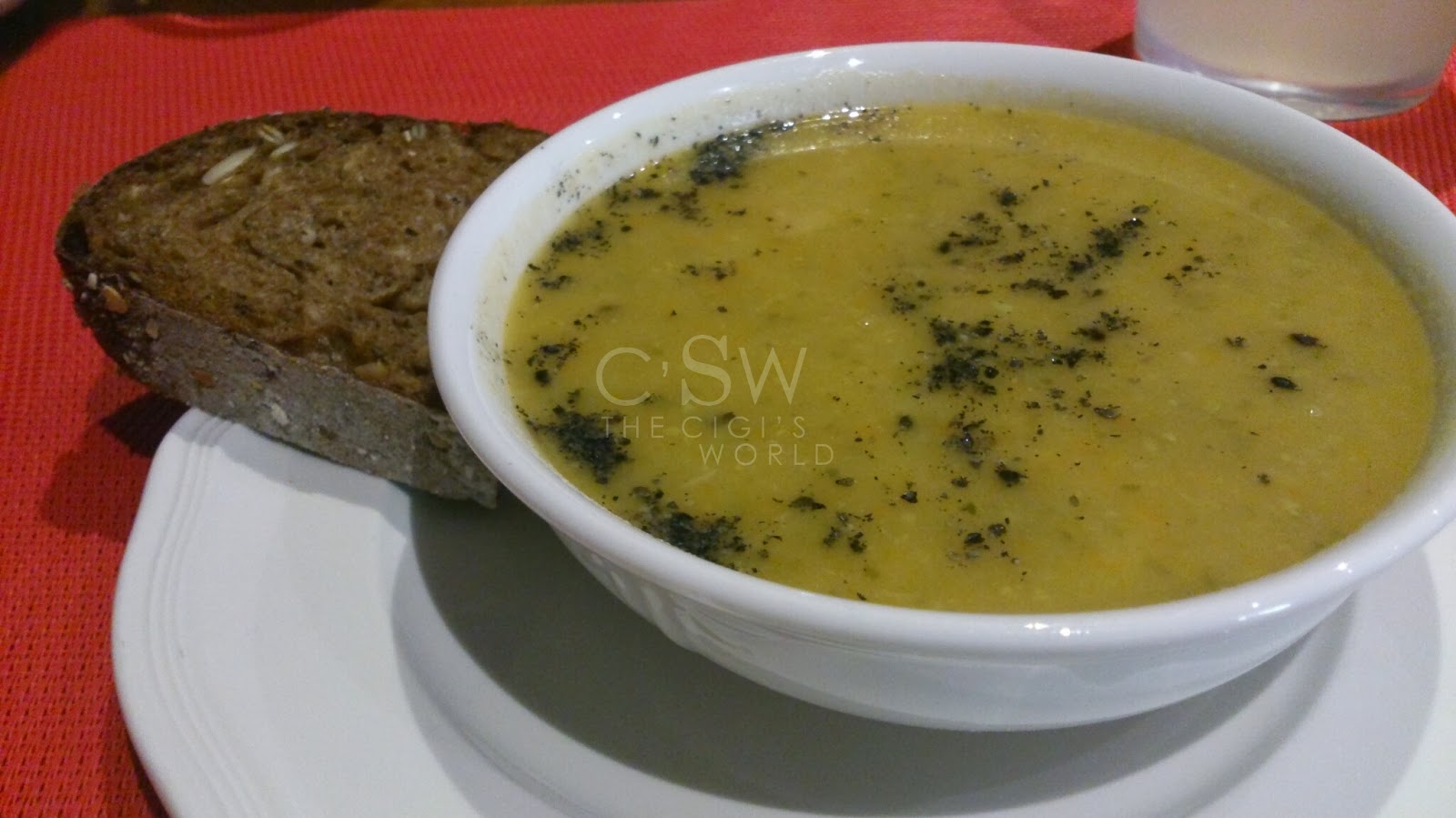 Cigi's World Nouvelle terre Restaurant Biologique, à Martigny