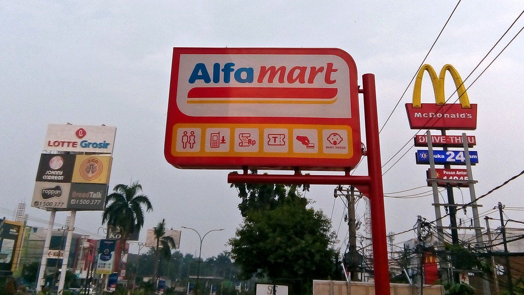 Berapa Besar Gaji Karyawan Alfamart Cahunit Com