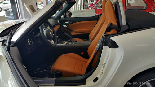 124 Spider Lusso Interior 