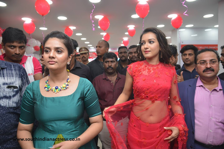 Catherine Tresa B New Mobile Store launch
