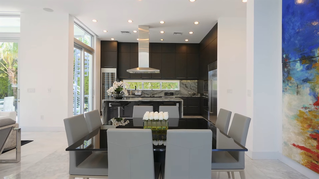 Tour 120 N Hibiscus Dr, Miami Beach FL vs. 40 Interior Design Photos
