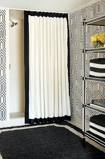 desain kamar mandi Inspirasi Desain Kamar Mandi Rumahan Bernuansa Hitam Putih