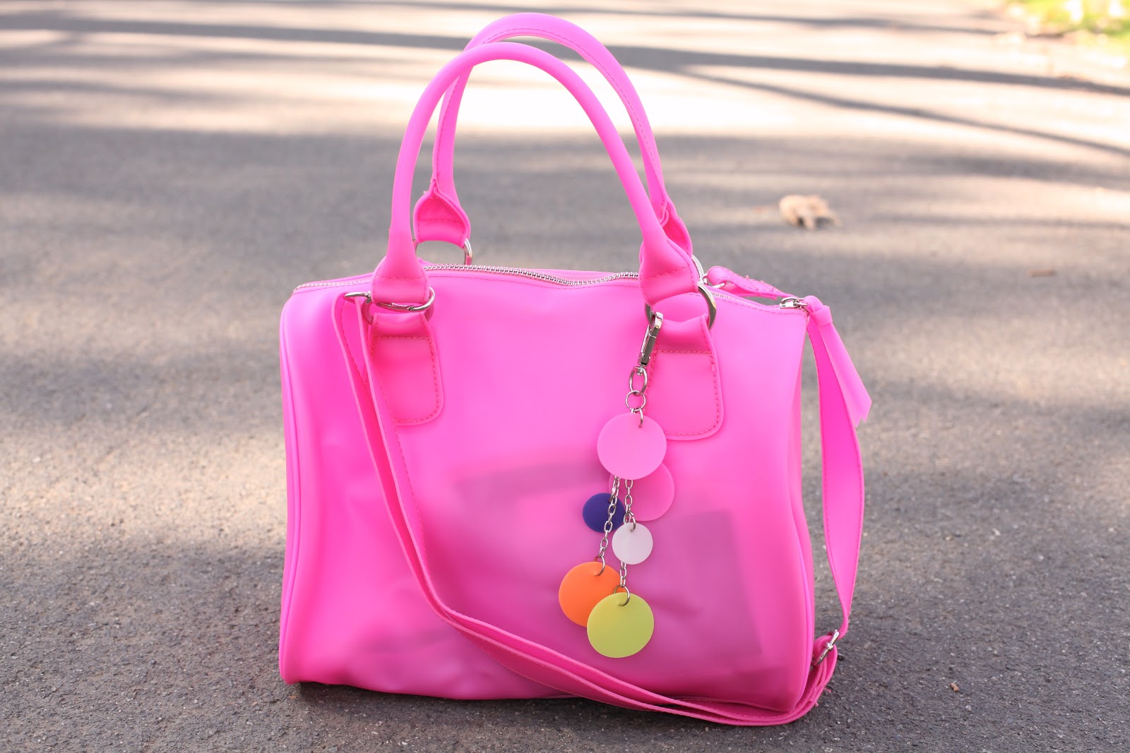Elegance of living Pink Handbags