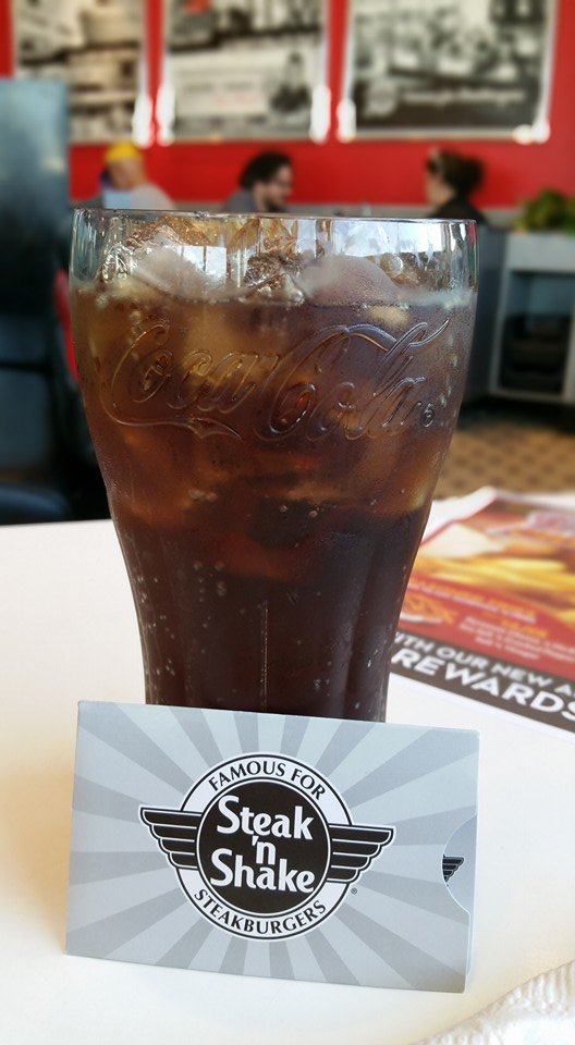 Restaurant Review + Giveaway Steak 'n Shake Fall Milkshakes! The