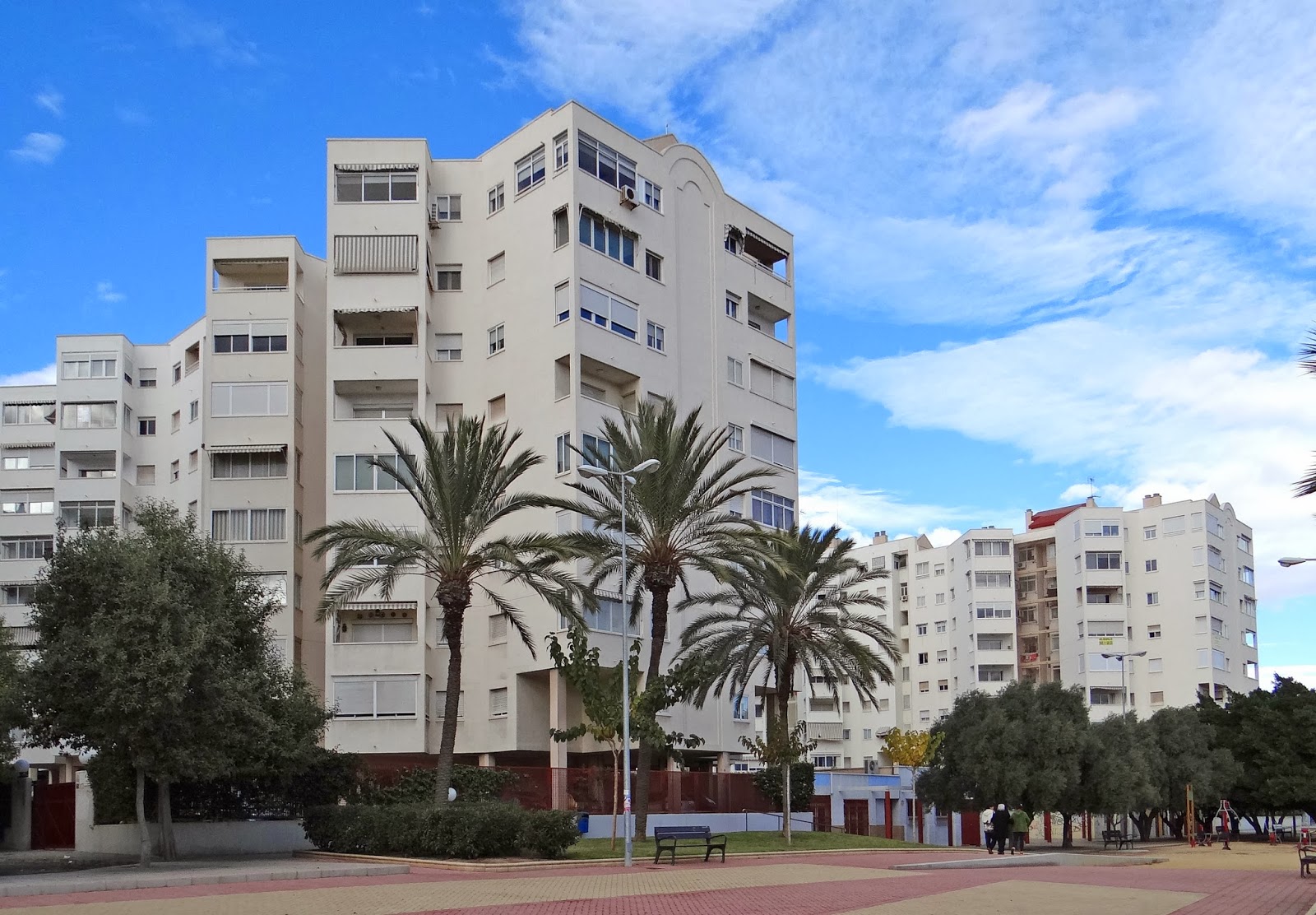 Alacantí de profit DESCUBRIENDO SAN GABRIEL II LA PERIFERIA (LA CROS).