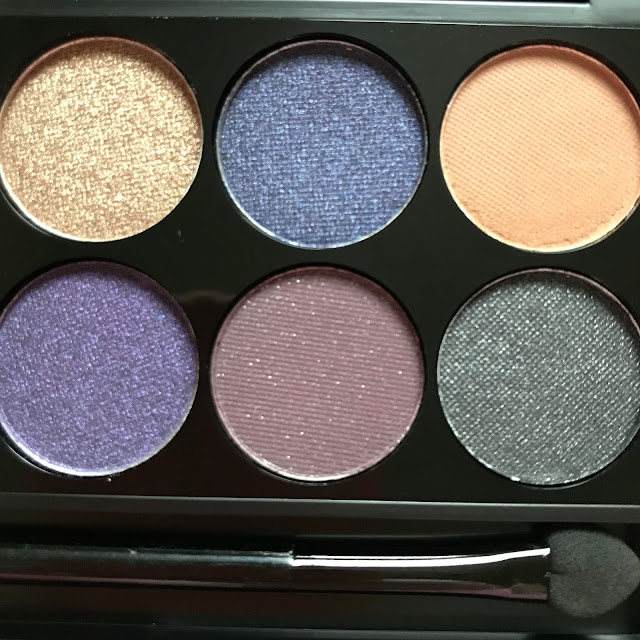 Sleek i-Divine Eyeshadow Palette in Vintage Romance