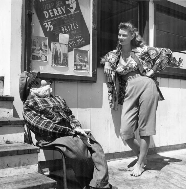 1950s Queen of the (Pinups and) Jungle The Towering 5’10” Beauty Irish