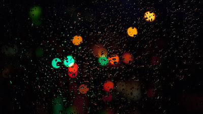 Water drops, glass, bright light, lights, night