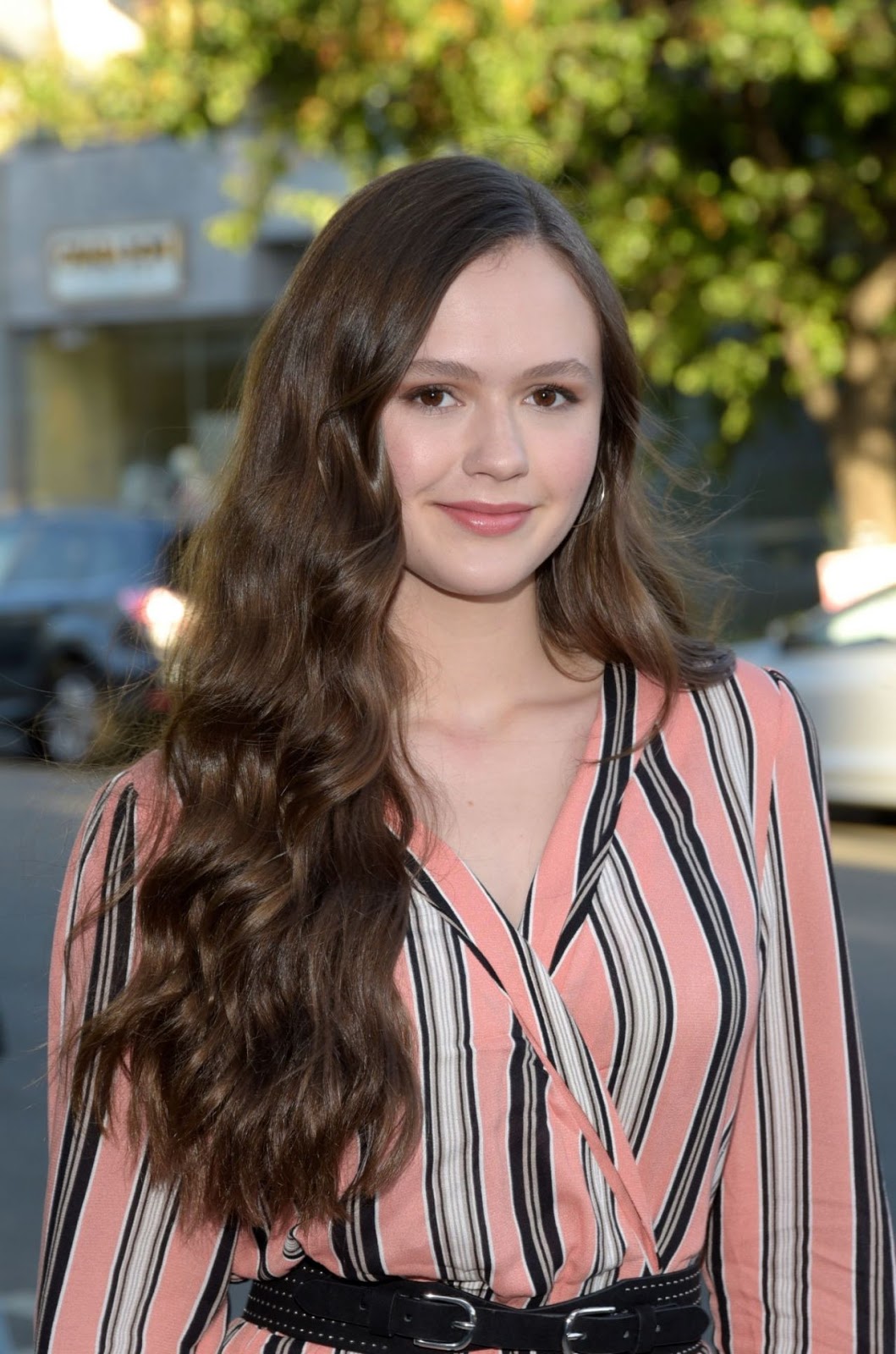 Starlet Arcade: Hot Olivia Sanabia