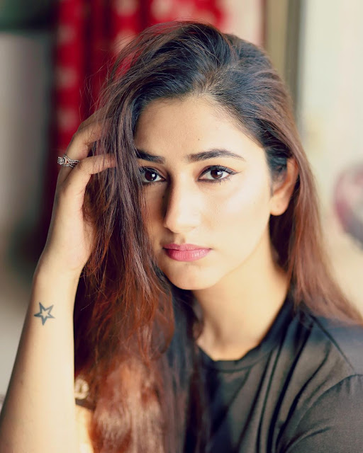 Disha Parmar Biography