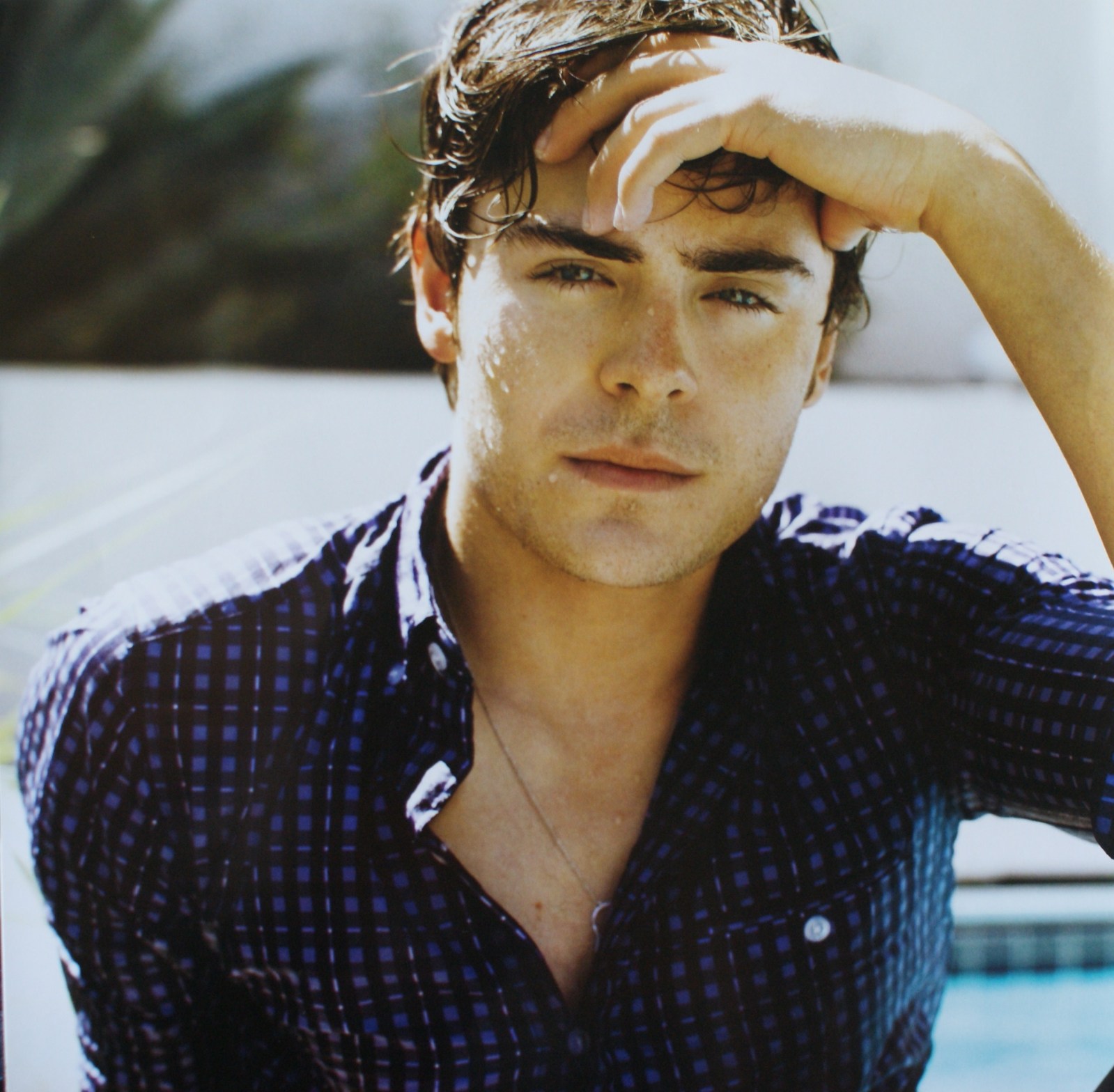 http://1.bp.blogspot.com/-BMir2QaqYQo/TrLpNH6XTcI/AAAAAAAAAzY/ByRDotRT_VM/s1600/Zac+Efron+Hair-girzl.blogspot.com-30sja6w.jpg