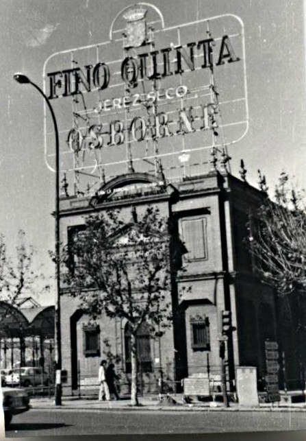 FOTO DEL LECTOR: ASOCIACIÓN SEVILLANA DE CARIDAD, 1981