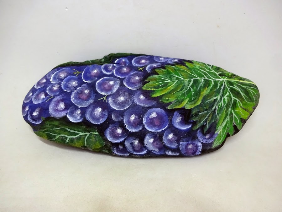 COMO PINTAR PIEDRAS CON UVAS PASO A PASO