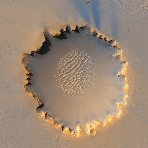 Victoria Crater on Mars as seen by the MRO spacecraft