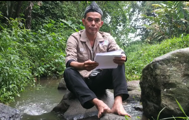 Taman Bacaan TBM LENTERA PUSTAKA: Jangan Menilai Buku Dari Sampulnya