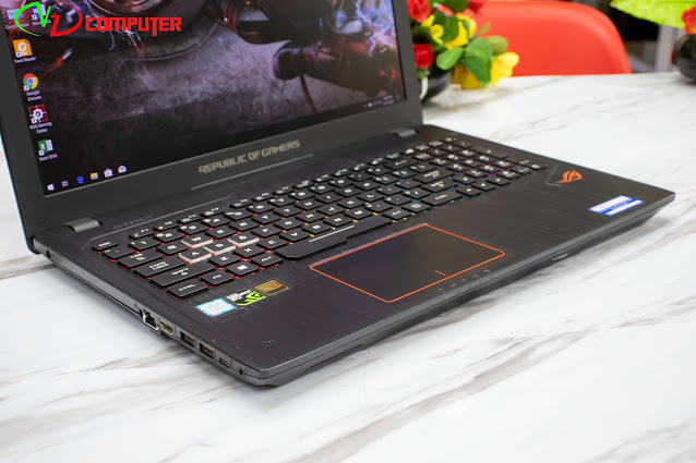 Laptop ASUS ROG STRIX GL553VE