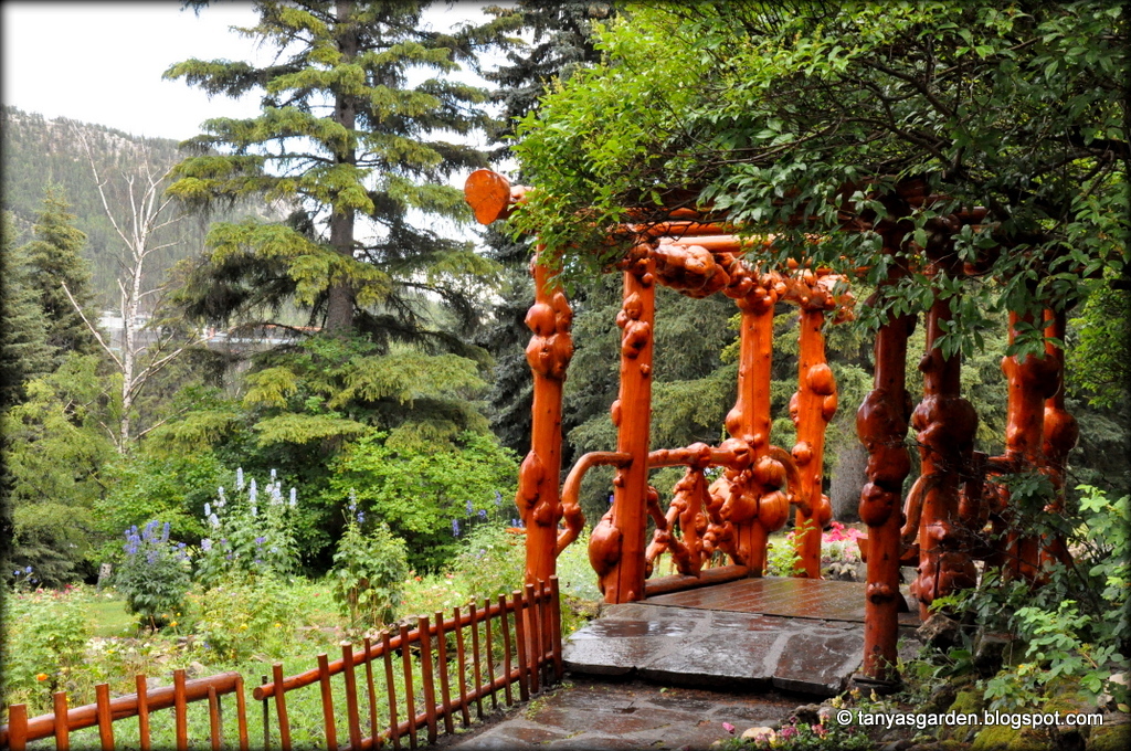 MySecretGarden The Garden of the Great Depression. Cascades of Time