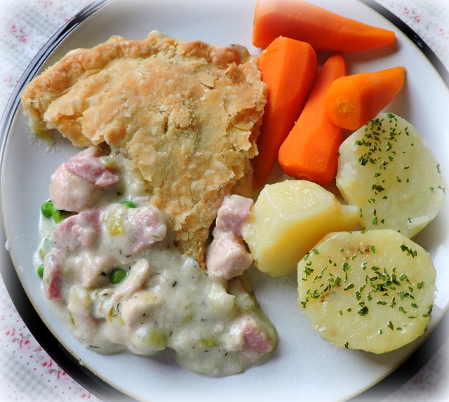 The English Kitchen Turkey and Ham Pie
