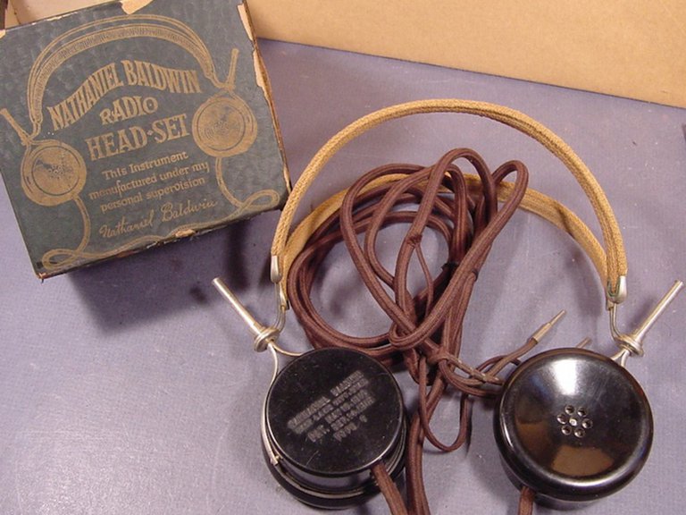 La desconocida historia de Nathaniel Baldwin, el creador de los audífonos
