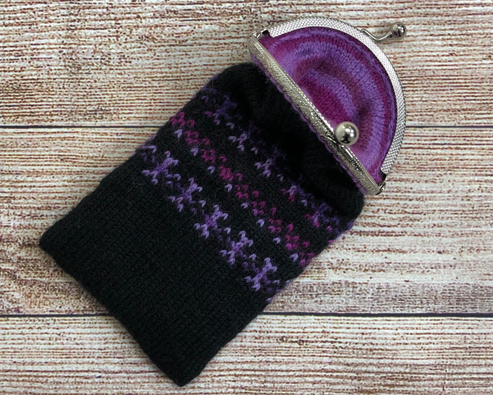 Cute knitted coin pouch, Women's Fashion, Bags & Wallets, Purses & Pouches  on Carousell