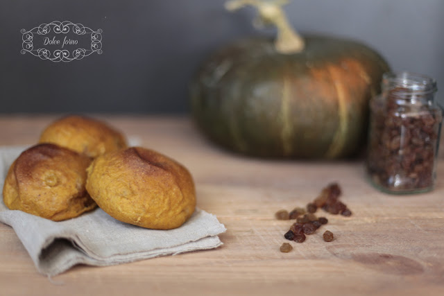 pani dolci con zucca e uvetta