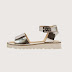 Sandalias plateadas en estilo urbano por menos de 30 euros