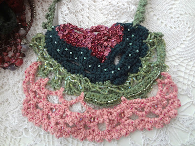 Esmée Freeform Crochet Necklace