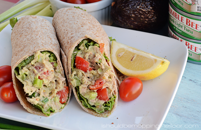 7 Best Quick and Easy Dinner Recipes Avocado and Tuna Salad Wrap | i should be mopping the floor