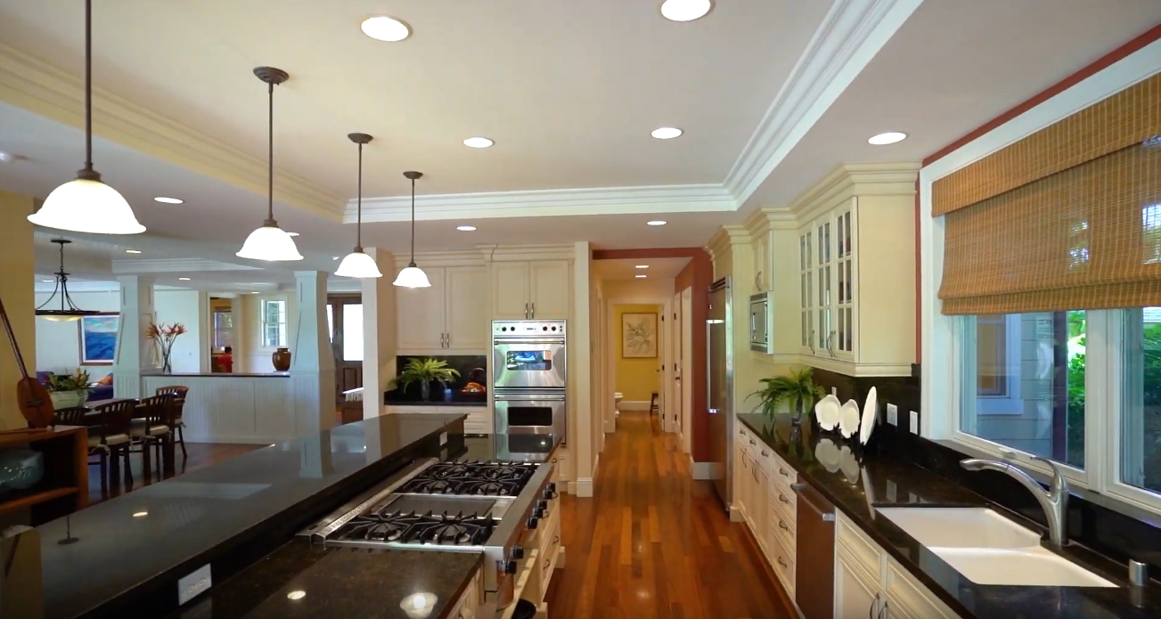20 Photos vs. 4812 Aukai Ave, Honolulu HI vs. Home Interior Design Tour