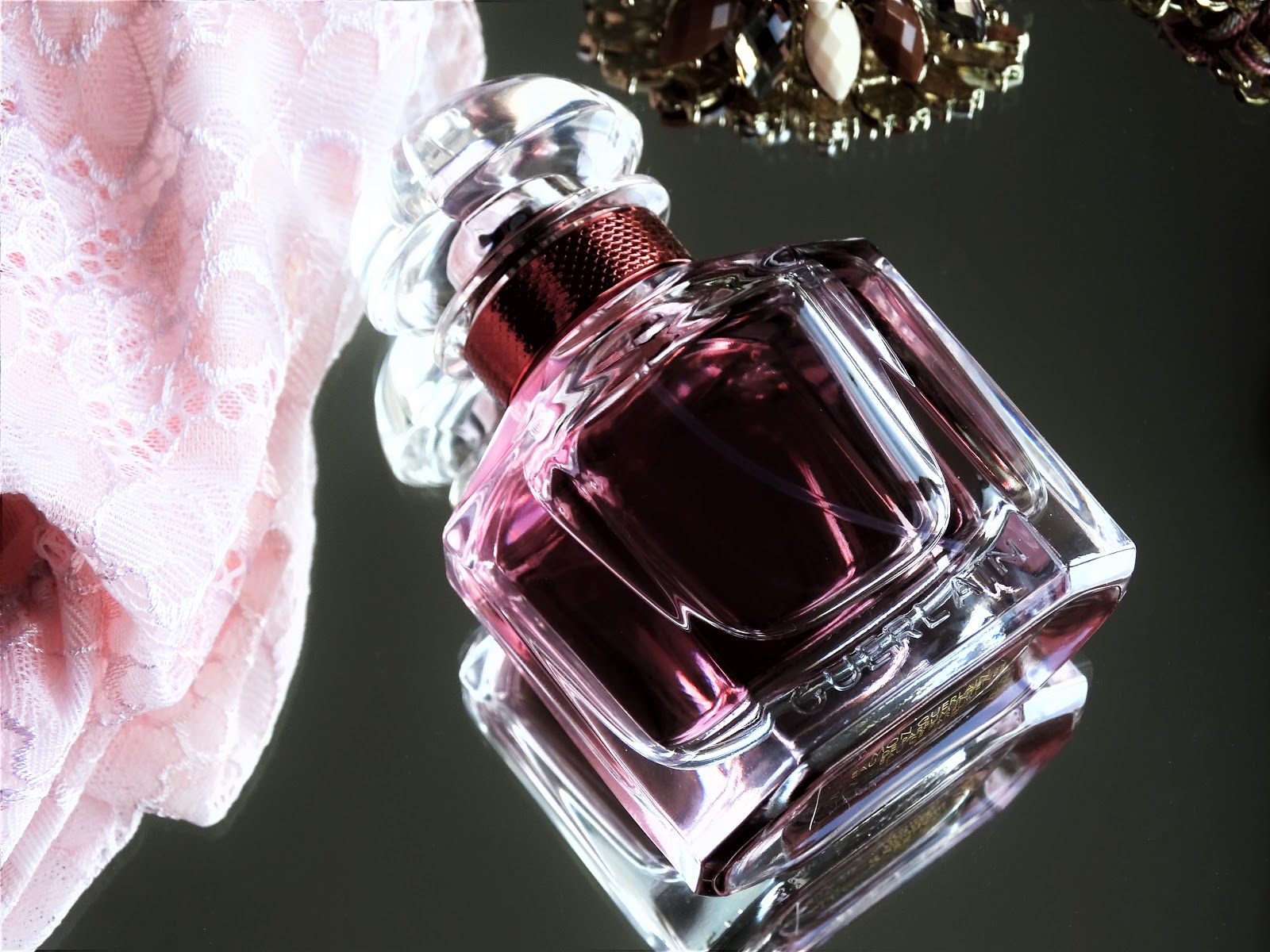 Mon Guerlain Eau De Parfum Intense www.ambianceetfragrance.com