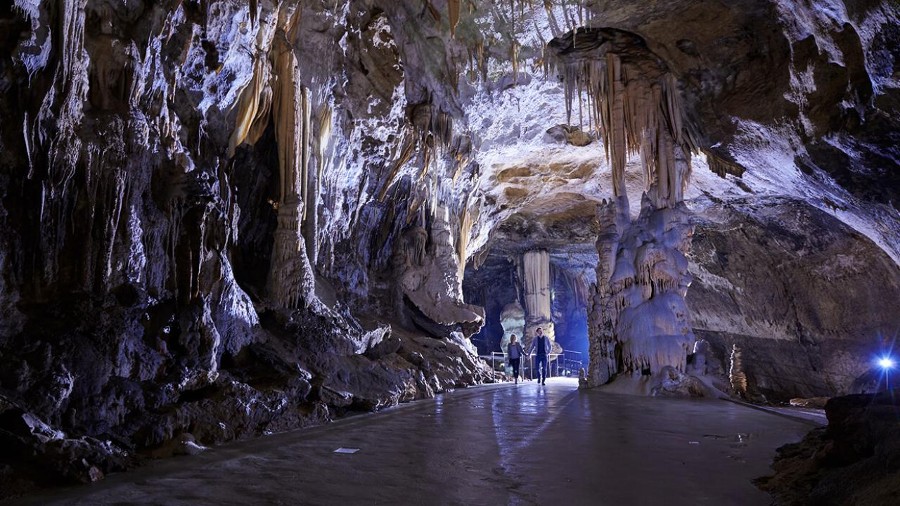 Grotte di Postumia e castello di Predjama visita e consigli Montagna di Viaggi Grotte di Postumia e castello di Predjama visita e consigli Montagna di Viaggi