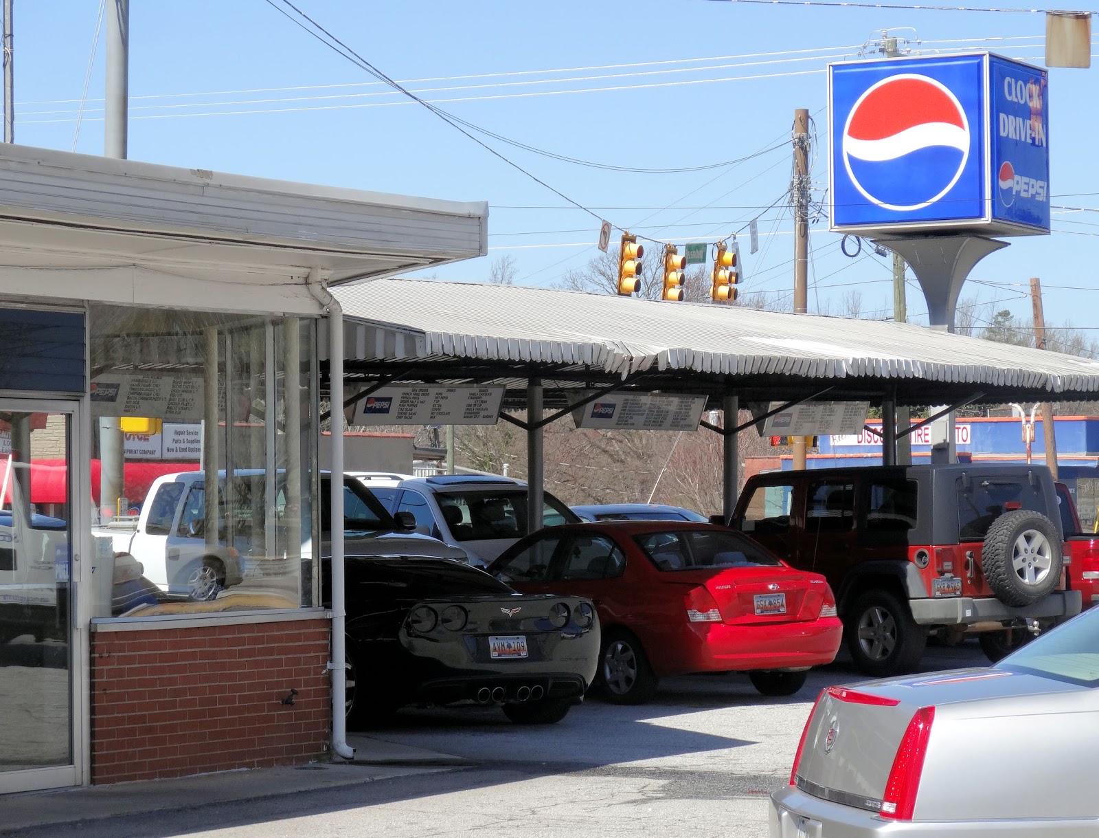 Femme au foyer The tale of a Clock DriveIn