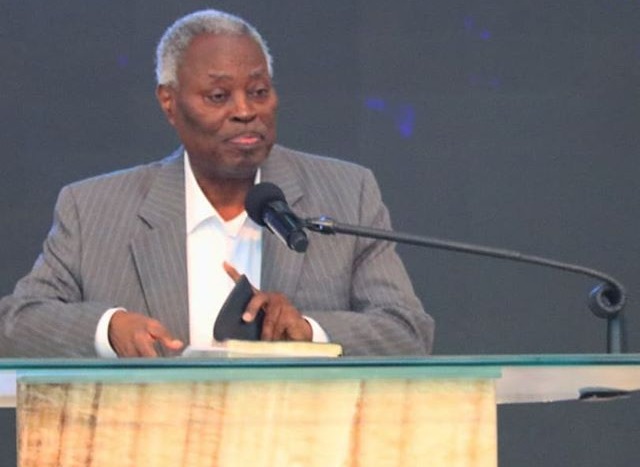 Pastor W.F. Kumuyi Pastor W.F. Kumuyi Biography