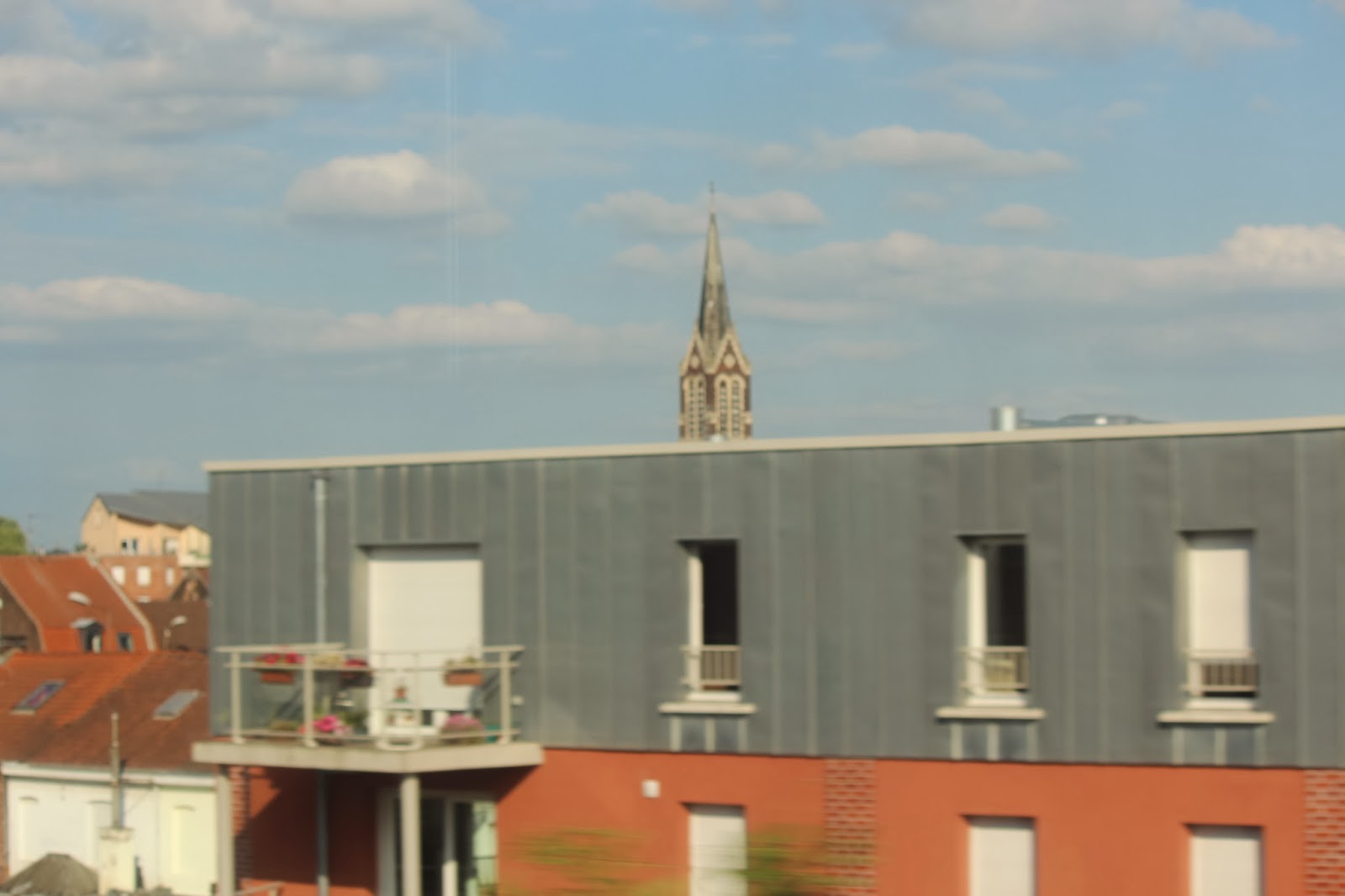 Historia y Genealogía En tren por la LLanura de Flandes. De Lille a Brujas