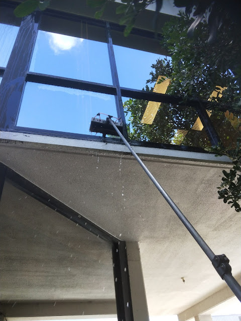 Pure water window cleaning