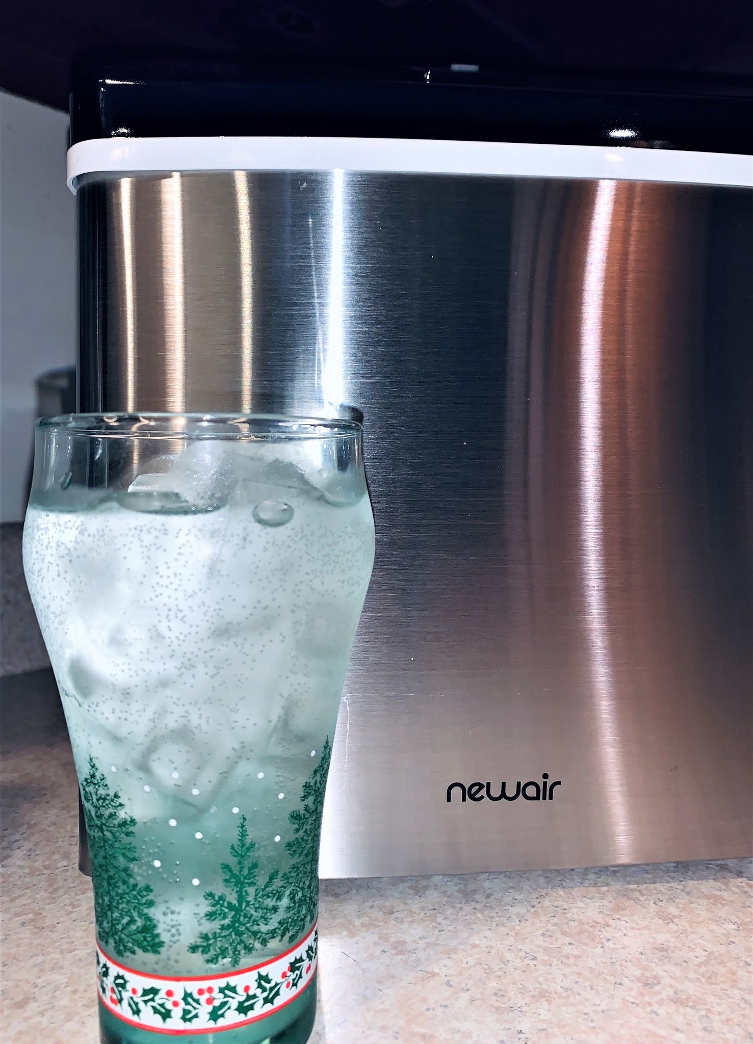 Hostesses will love the NewAir Countertop Clear Ice Maker My WAHM Plan