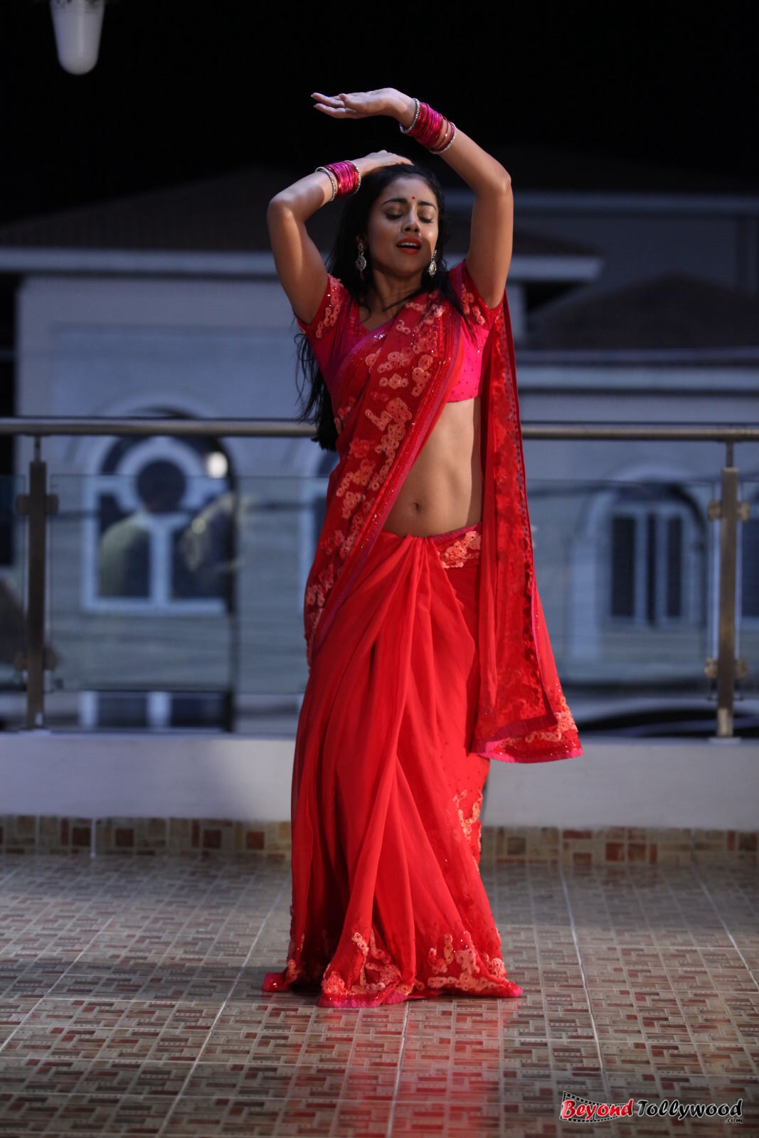 Tollypicz Shriya Saran Hot Red Saree Stills From Pavitra 