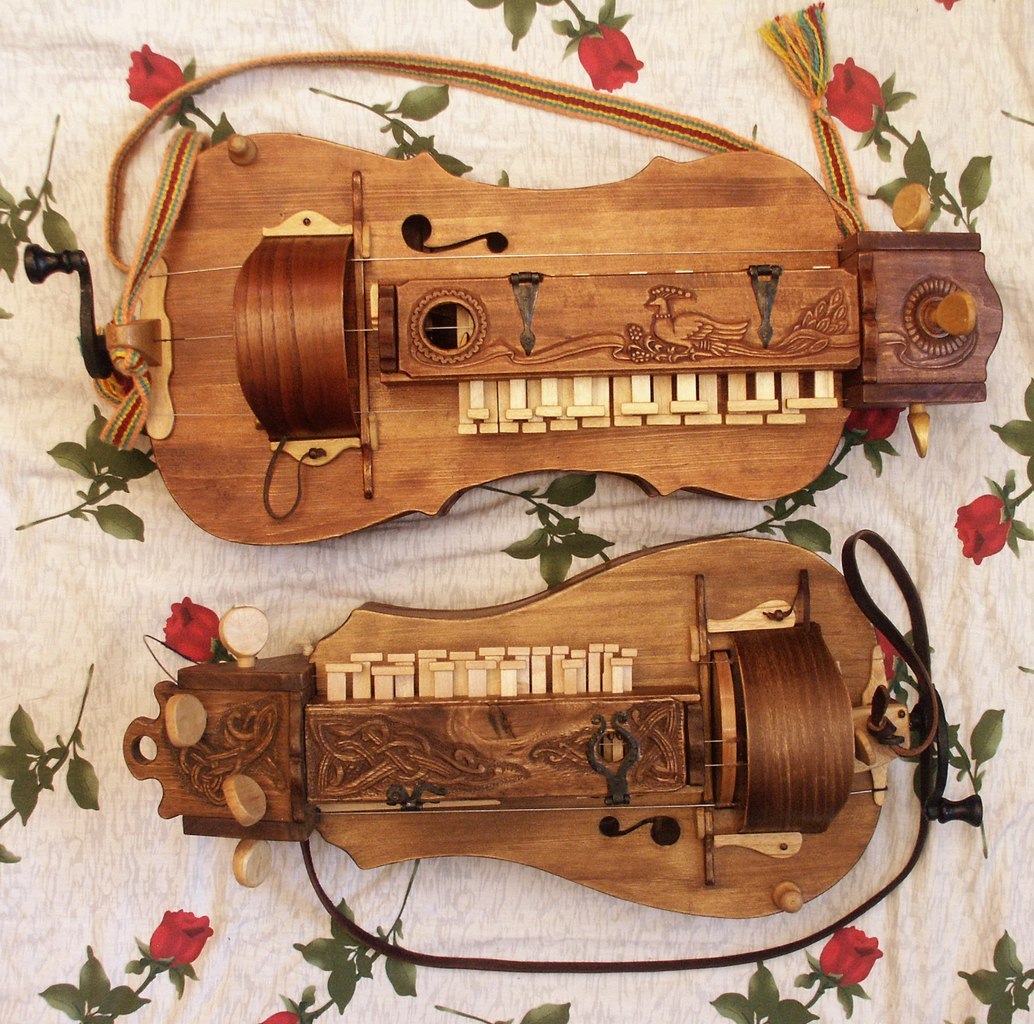 Most bizarre musical instruments (15 photo) News of the World Top
