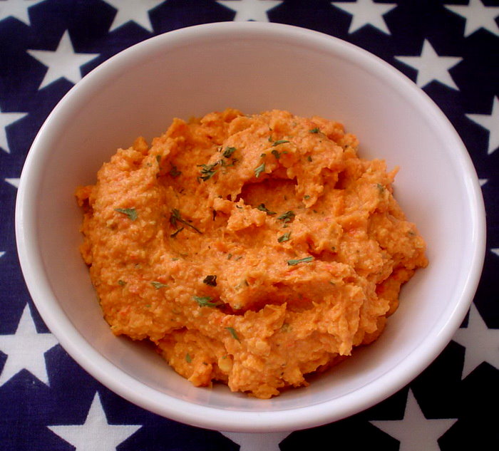 Hildemas Blog: Hummus mit geröstetem Paprika