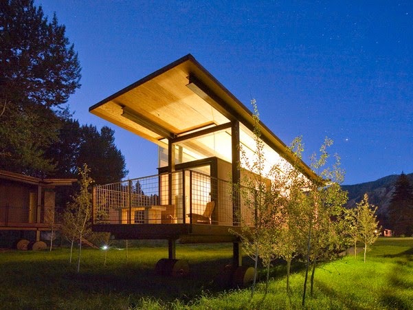 Original and lightweight structures for camping comfortably